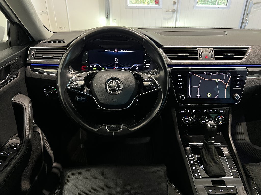 Vehicle Image 19