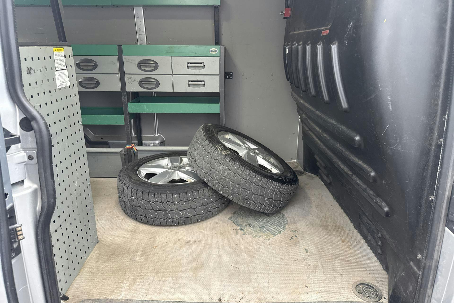 Vehicle Image 8