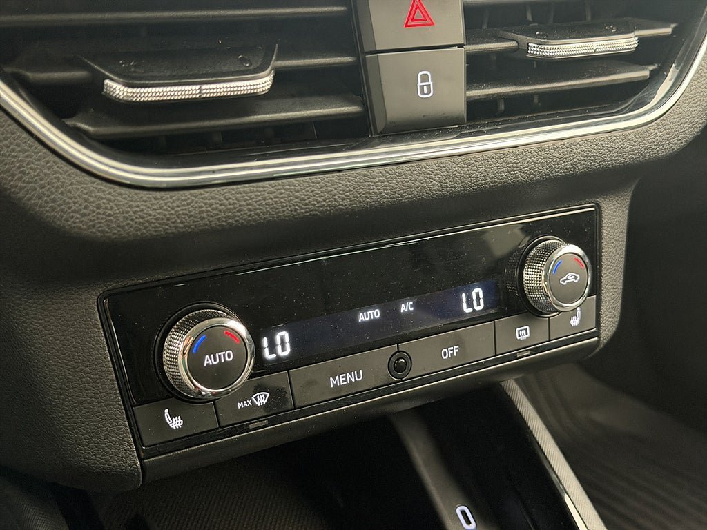 Vehicle Image 26