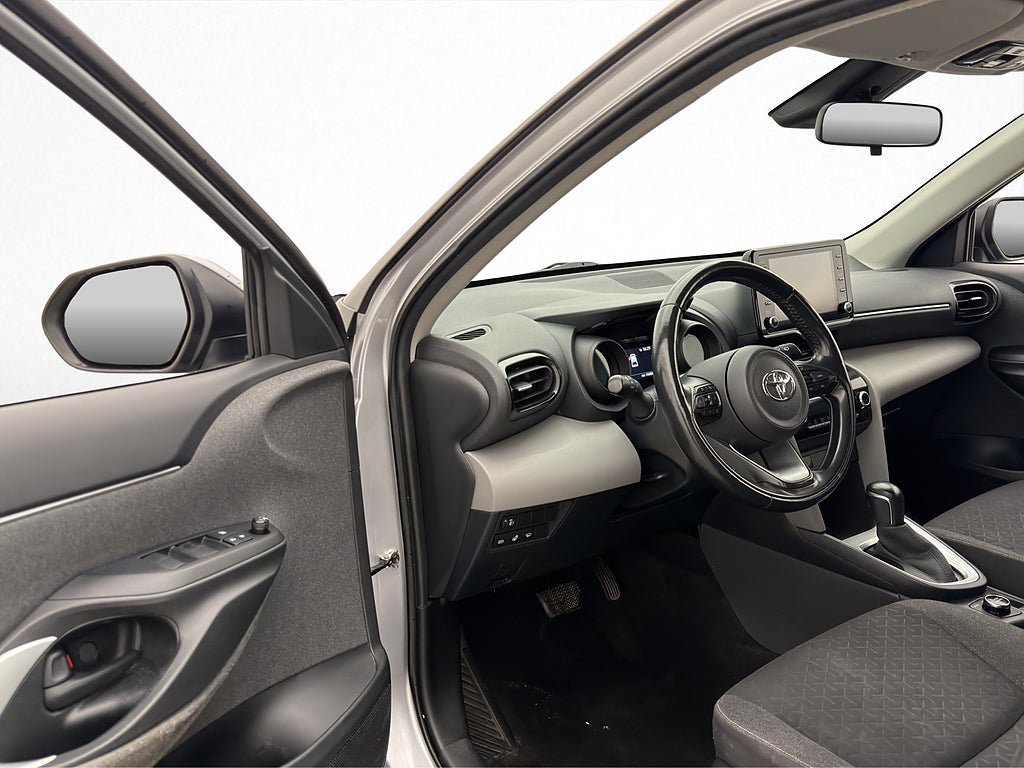 Vehicle Image 10