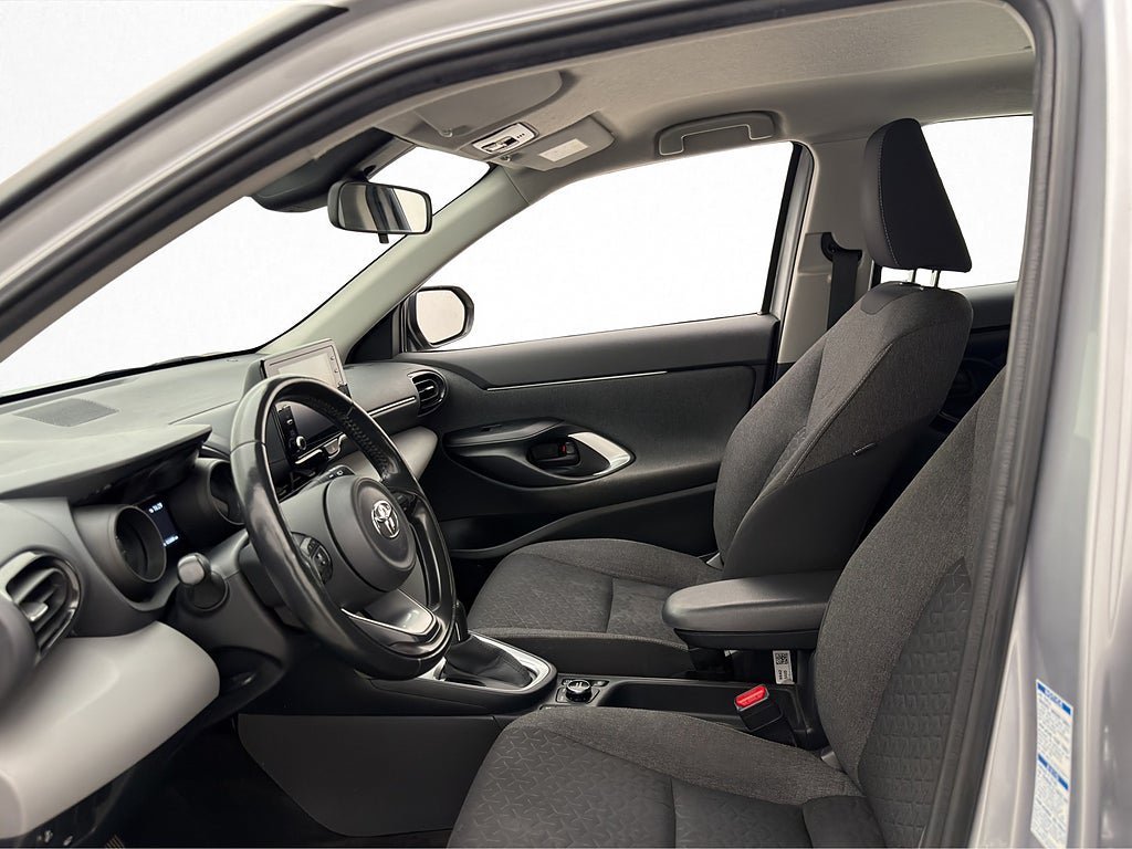Vehicle Image 11