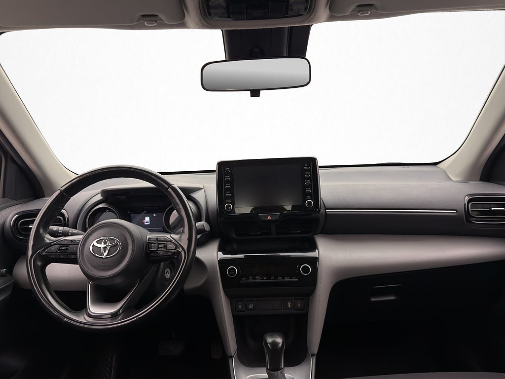 Vehicle Image 12