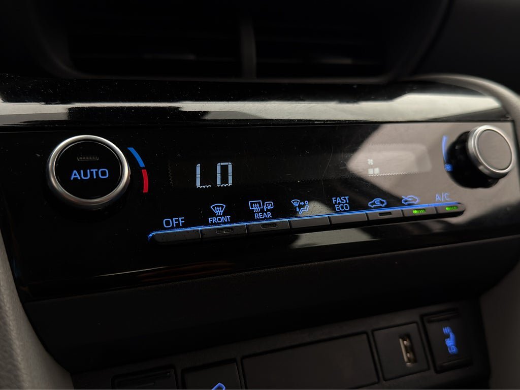 Vehicle Image 19