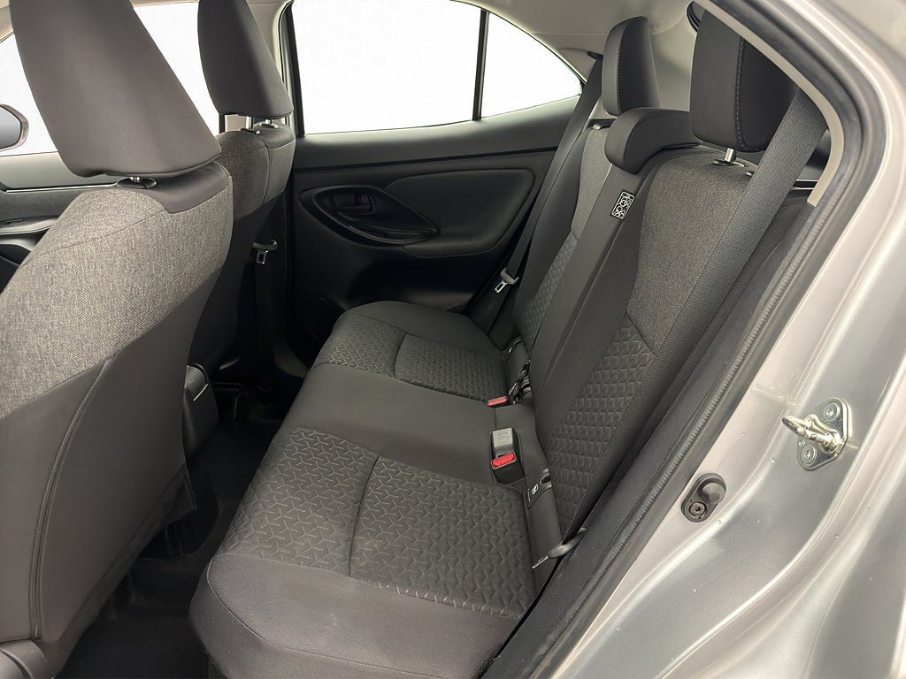 Vehicle Image 21
