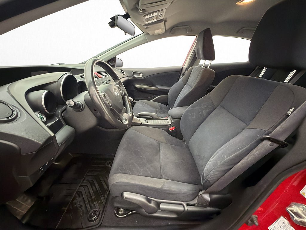 Vehicle Image 11
