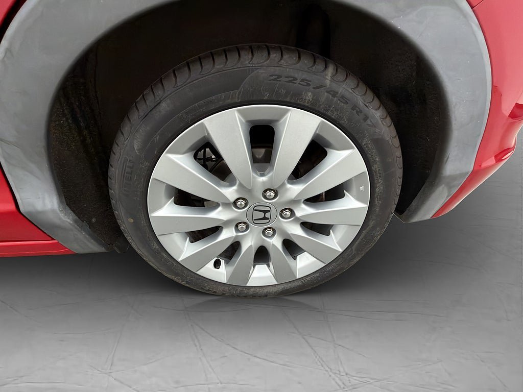 Vehicle Image 28