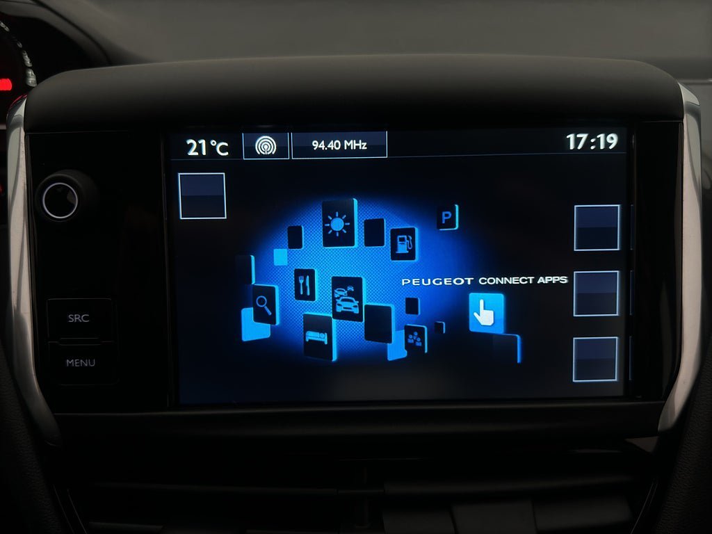Vehicle Image 21