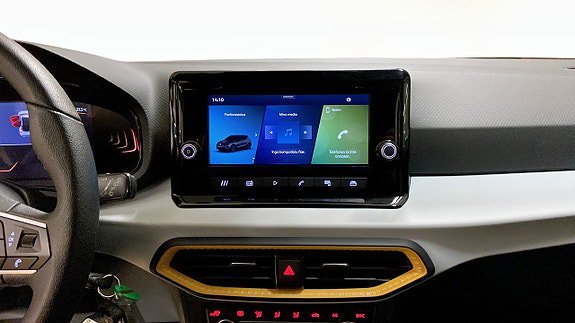 Vehicle Image 8