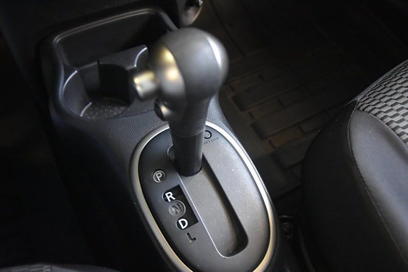 Vehicle Image 15