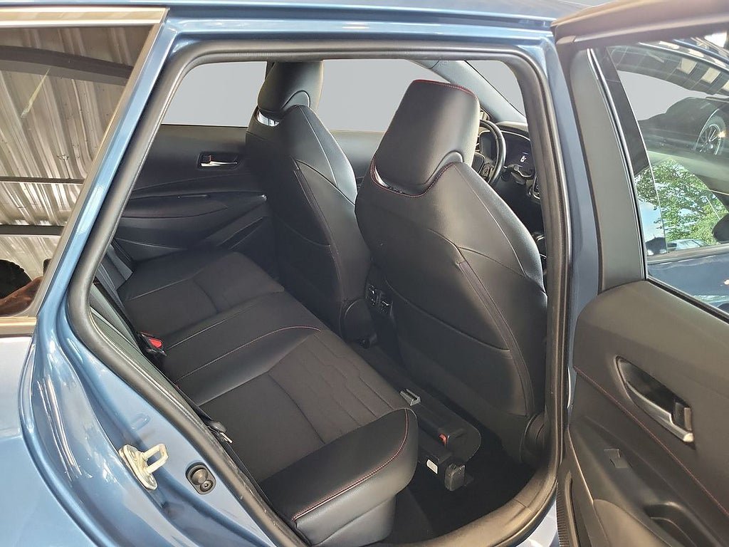 Vehicle Image 7