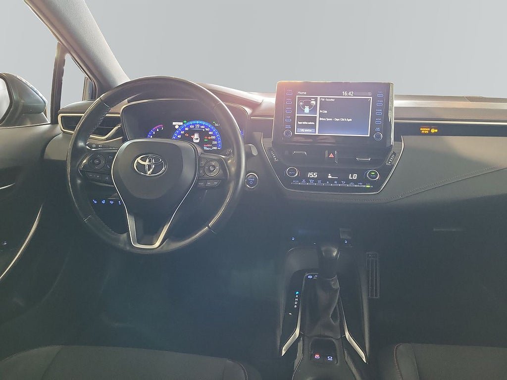 Vehicle Image 8