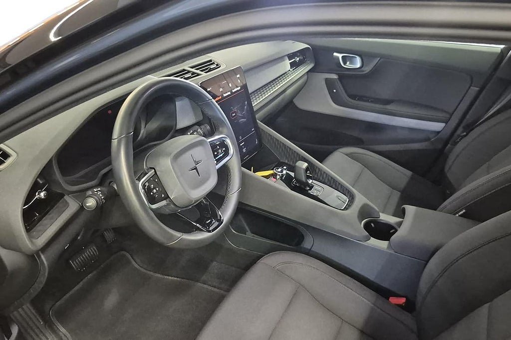 Vehicle Image 12
