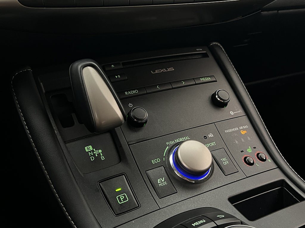 Vehicle Image 23