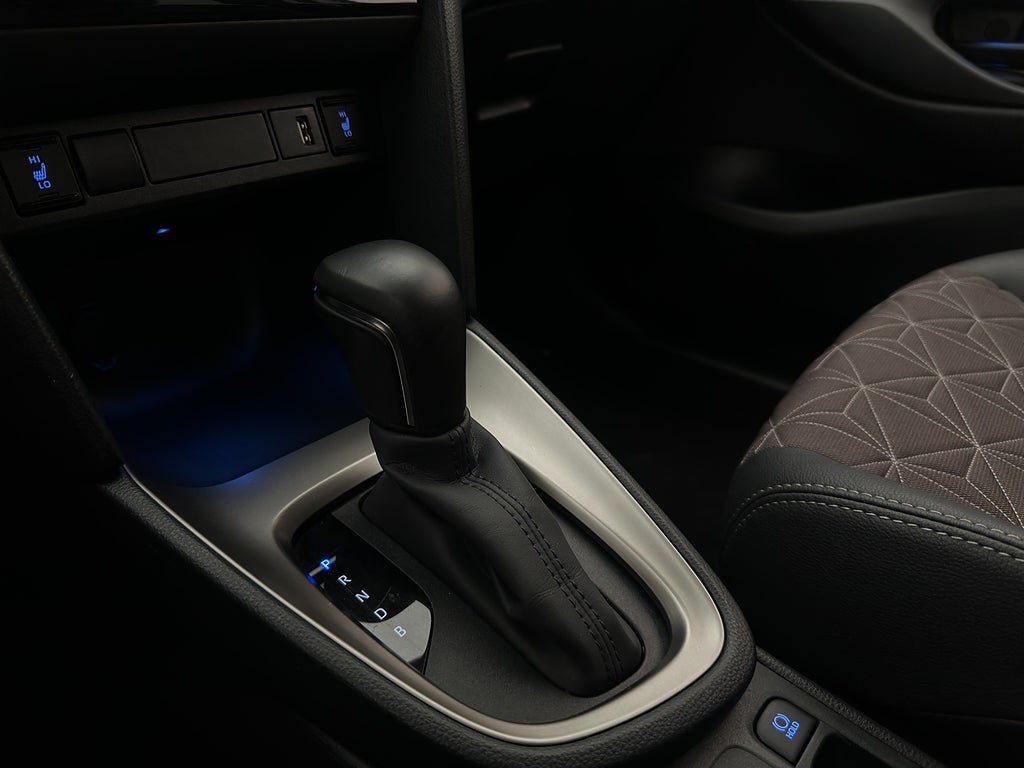 Vehicle Image 23
