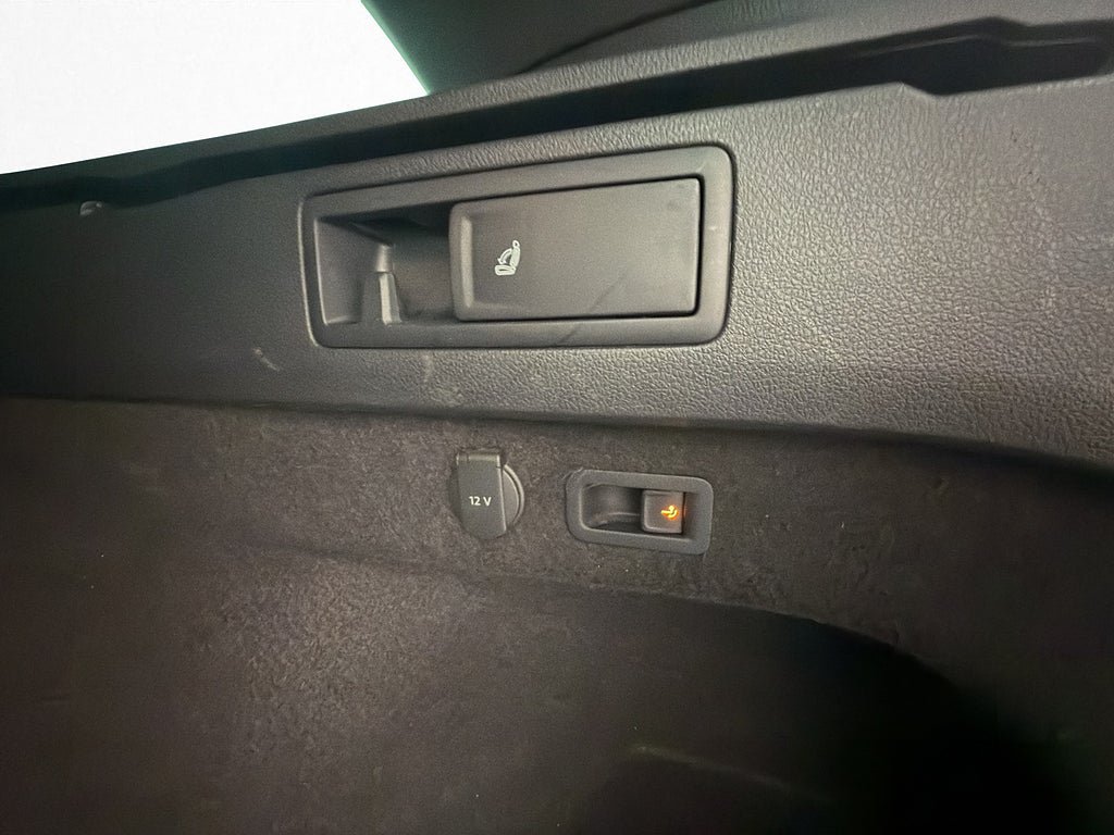 Vehicle Image 27
