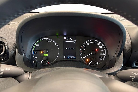 Vehicle Image 18