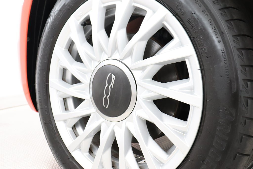 Vehicle Image 16