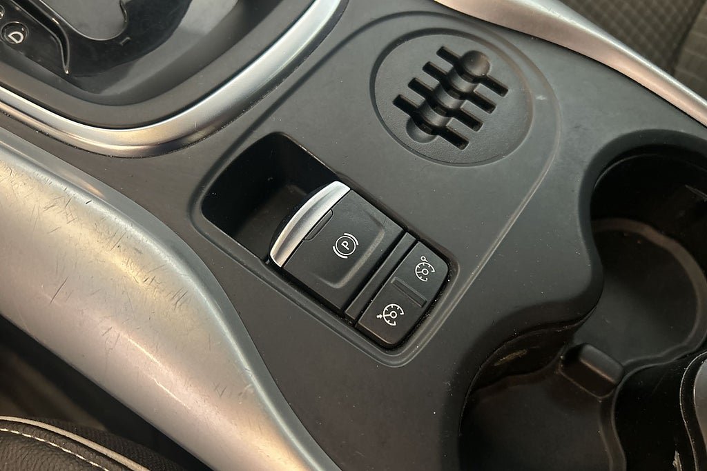 Vehicle Image 26