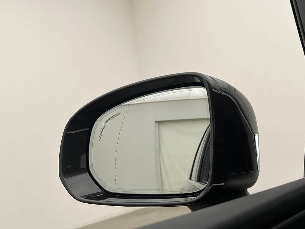 Vehicle Image 27