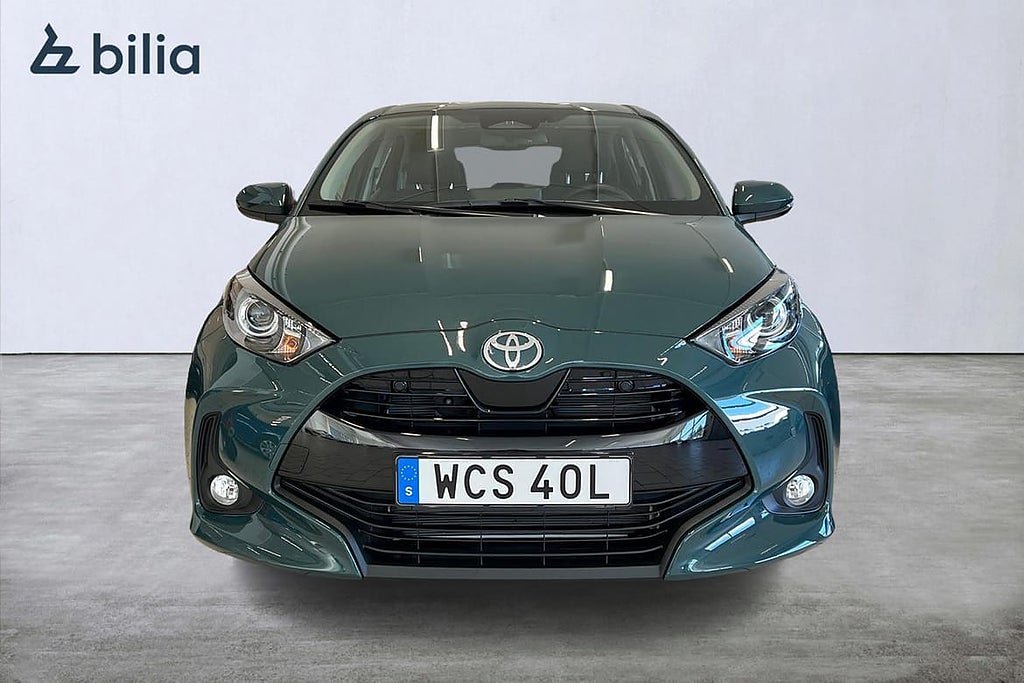 Vehicle Image 6