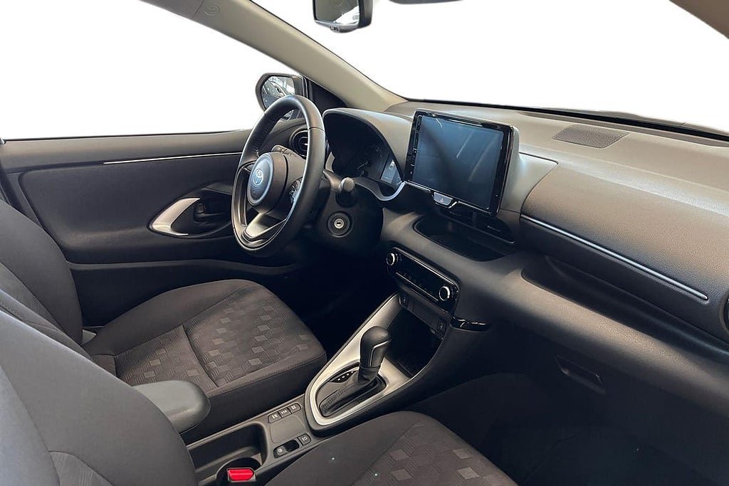Vehicle Image 7