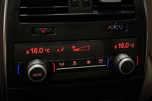 Vehicle Image 29