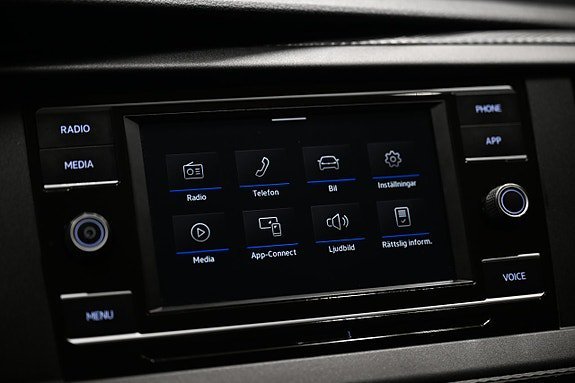 Vehicle Image 24