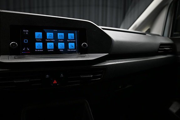Vehicle Image 24