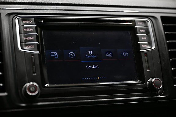 Vehicle Image 25