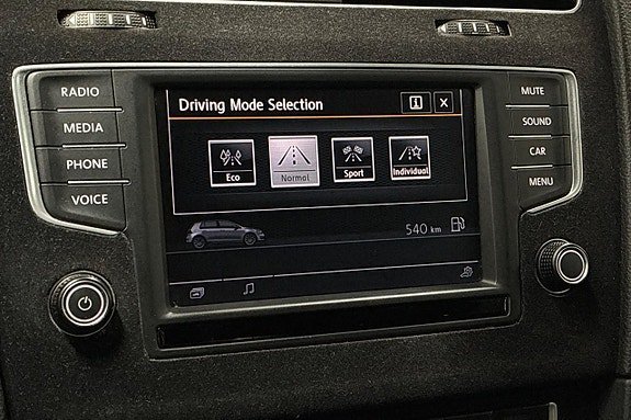 Vehicle Image 23