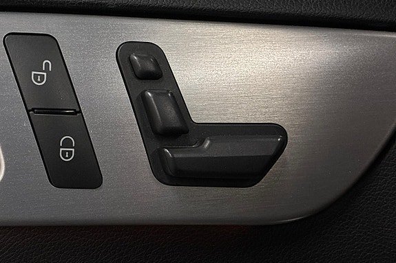 Vehicle Image 27