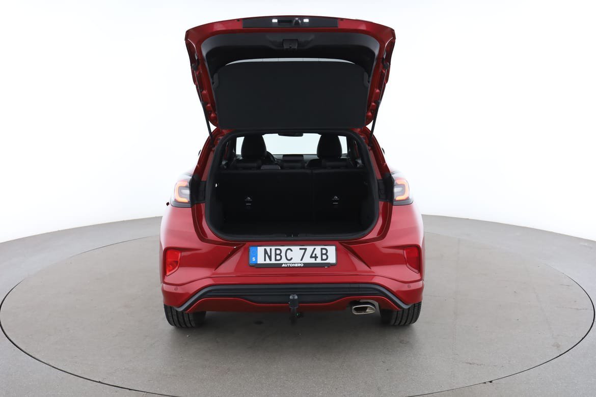 Vehicle Image 17