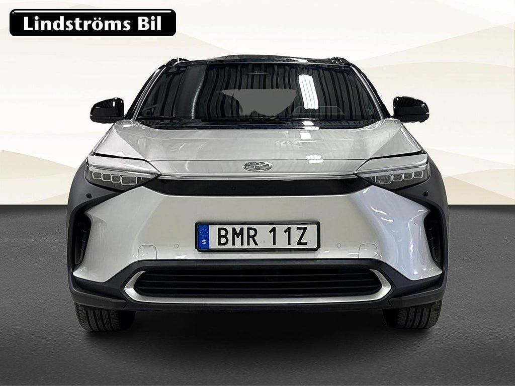 Vehicle Image 10