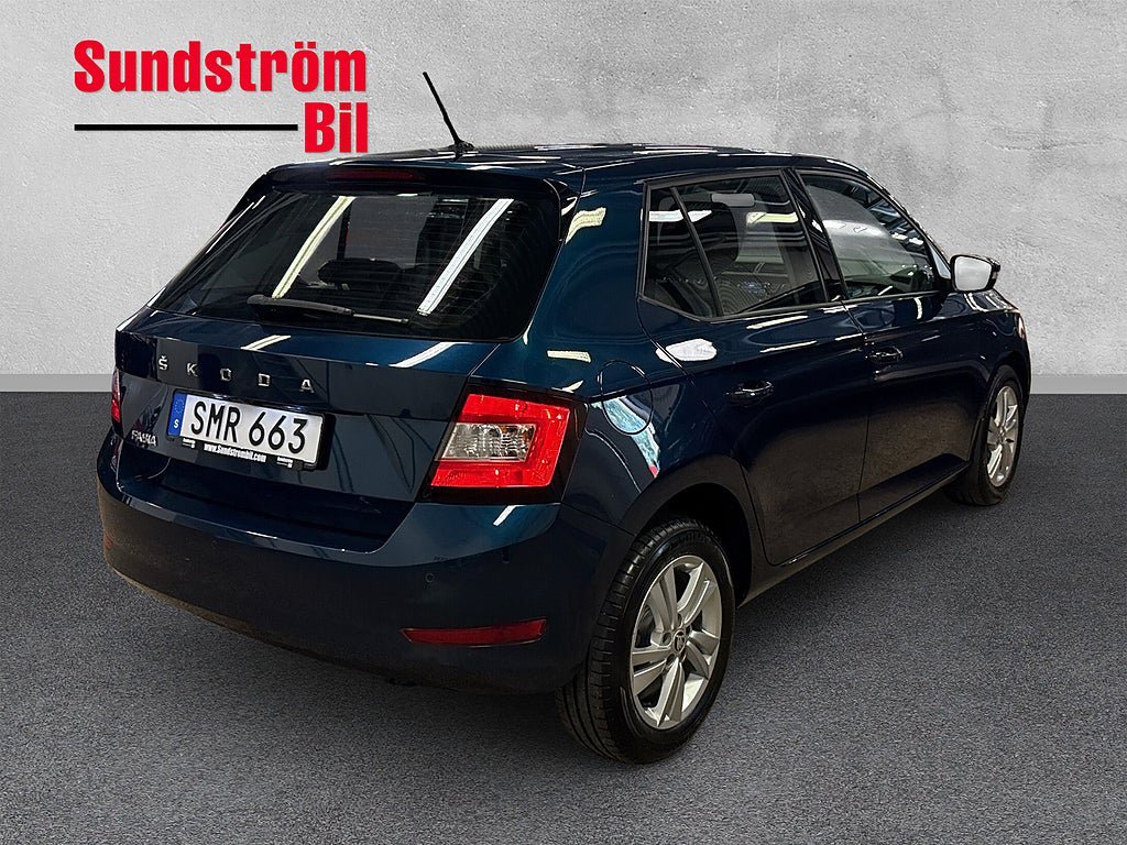 Vehicle Image 7