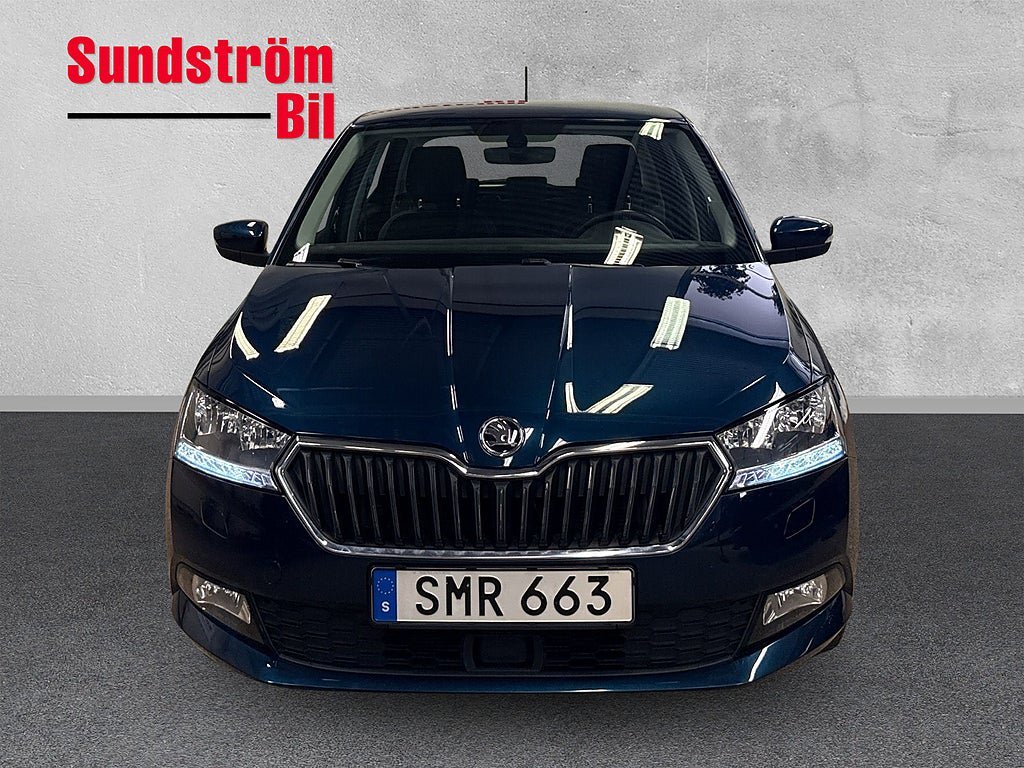 Vehicle Image 9
