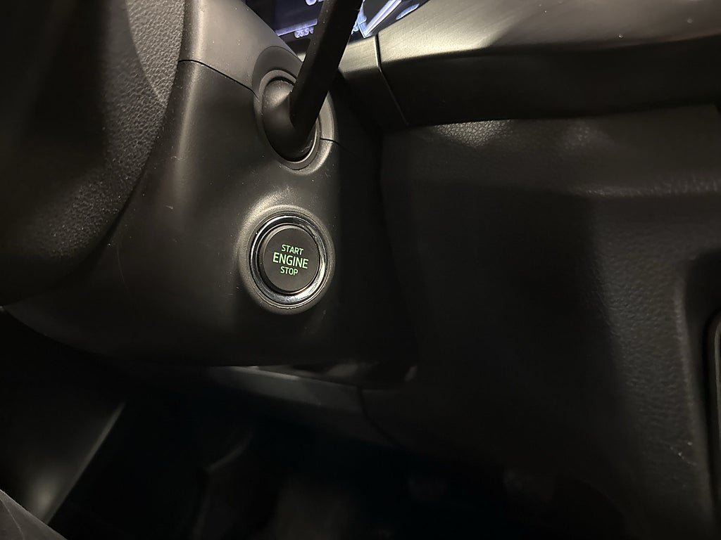 Vehicle Image 23