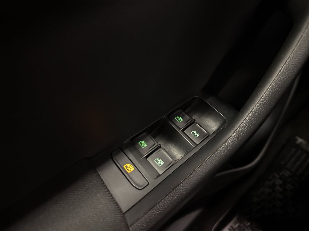 Vehicle Image 24