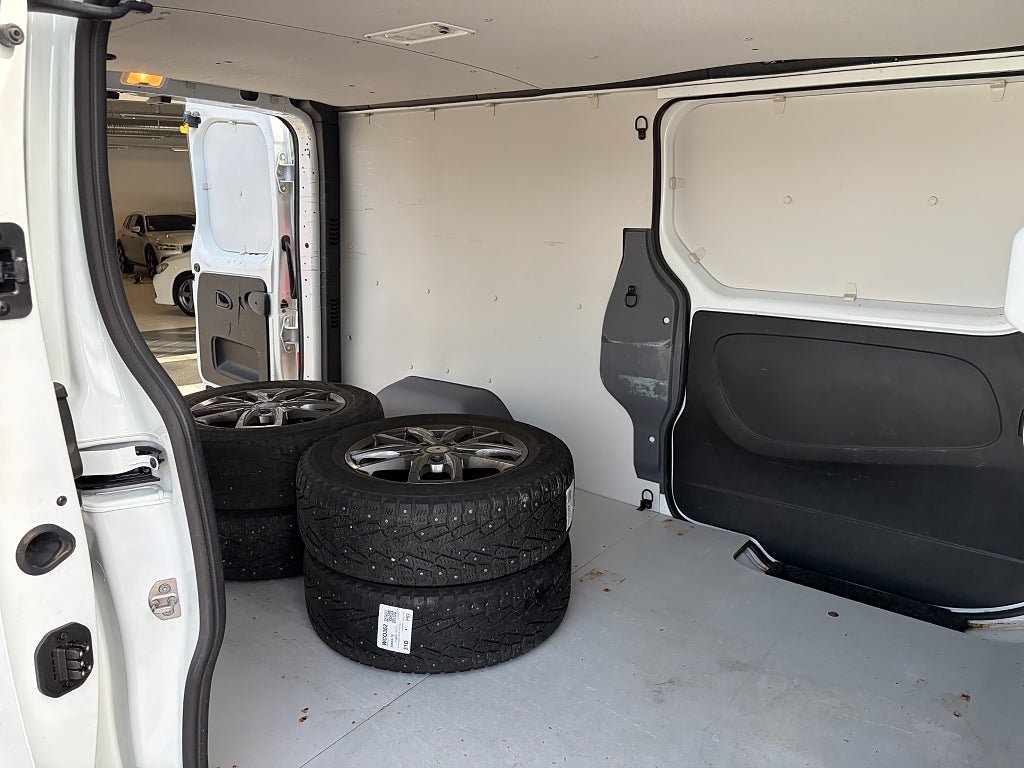 Vehicle Image 7