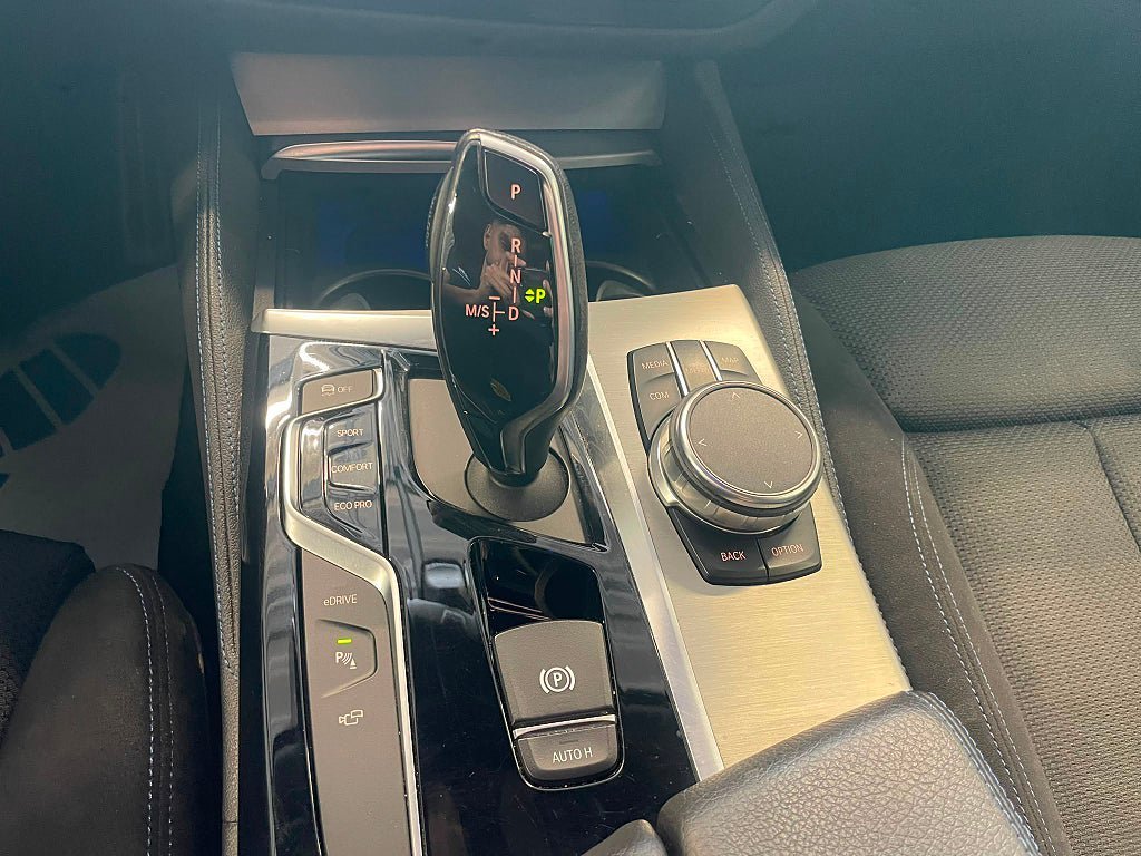 Vehicle Image 29