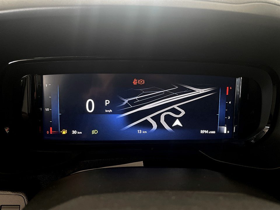 Vehicle Image 10