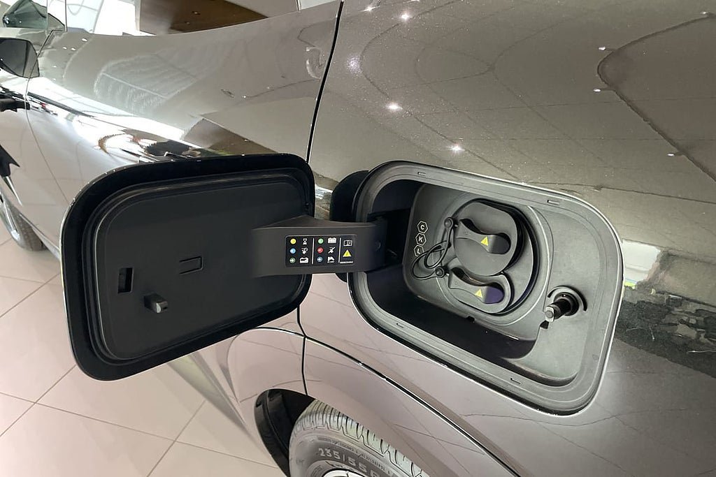 Vehicle Image 13