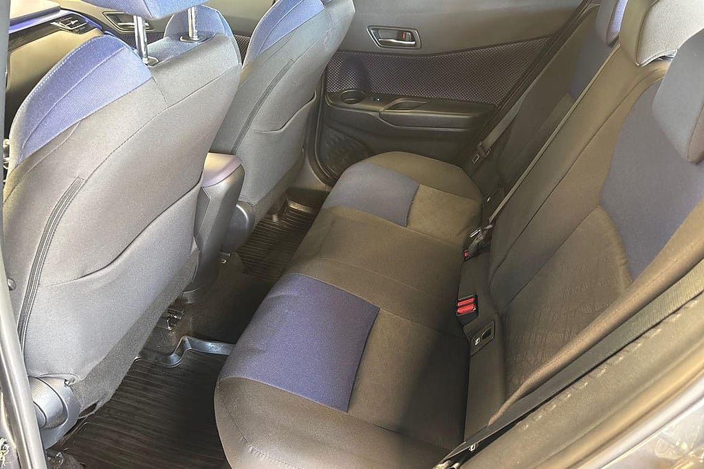 Vehicle Image 13