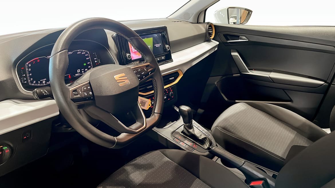 Vehicle Image 7