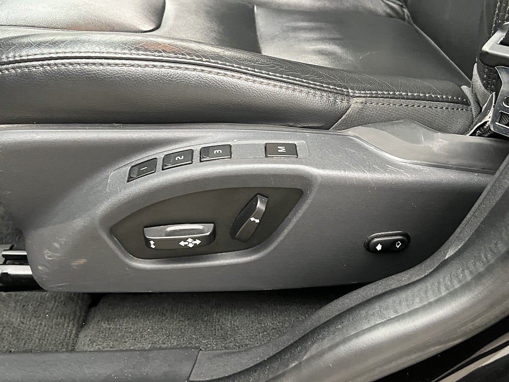 Vehicle Image 29
