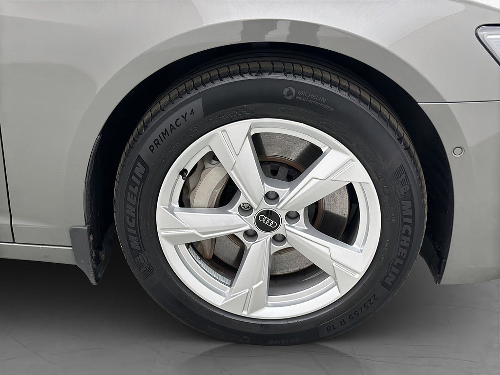 Vehicle Image 35