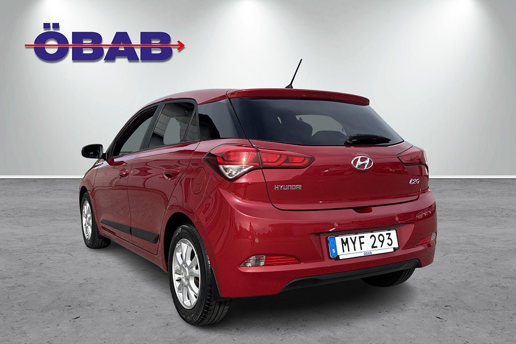 Vehicle Image 6
