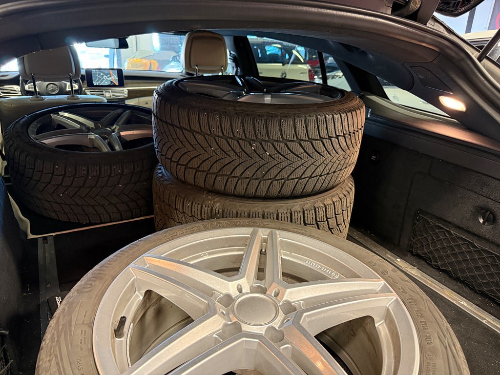 Vehicle Image 19