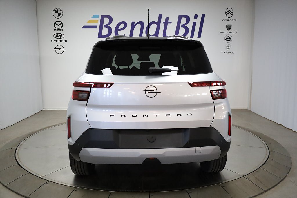 Vehicle Image 9