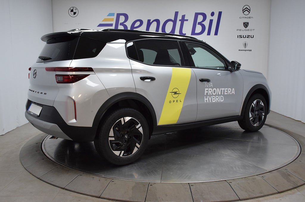 Vehicle Image 12