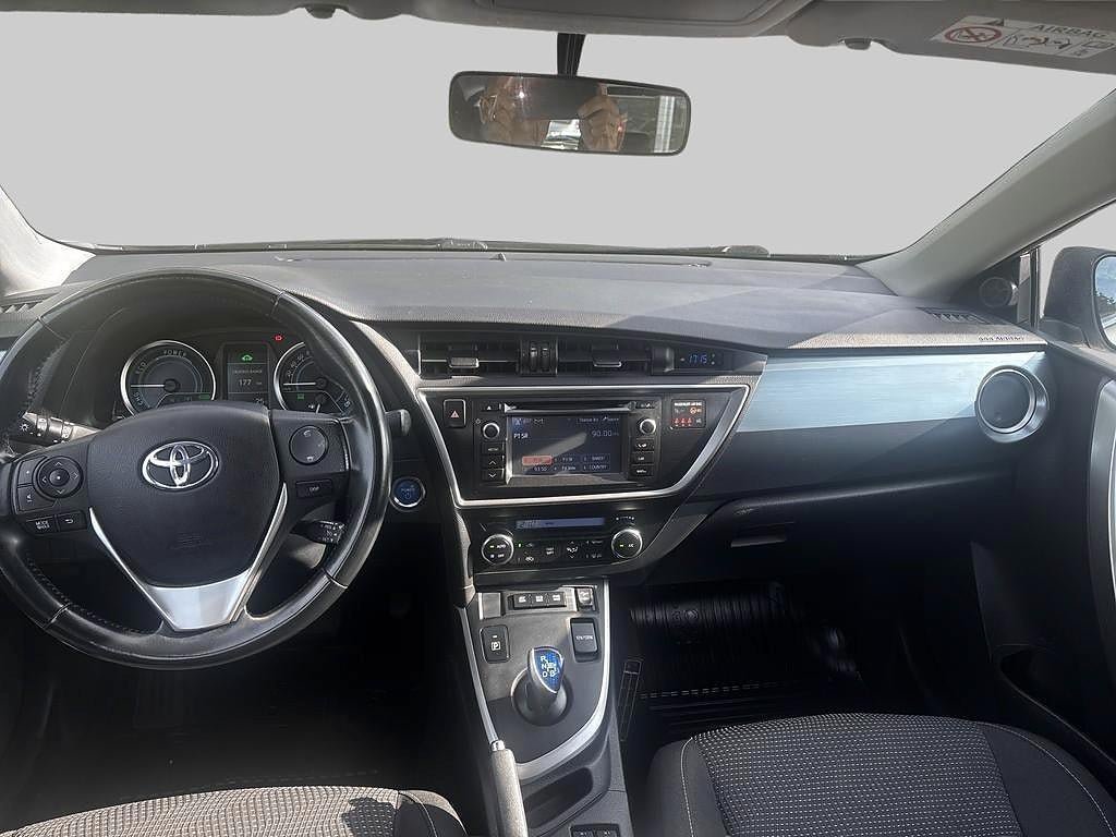 Vehicle Image 8